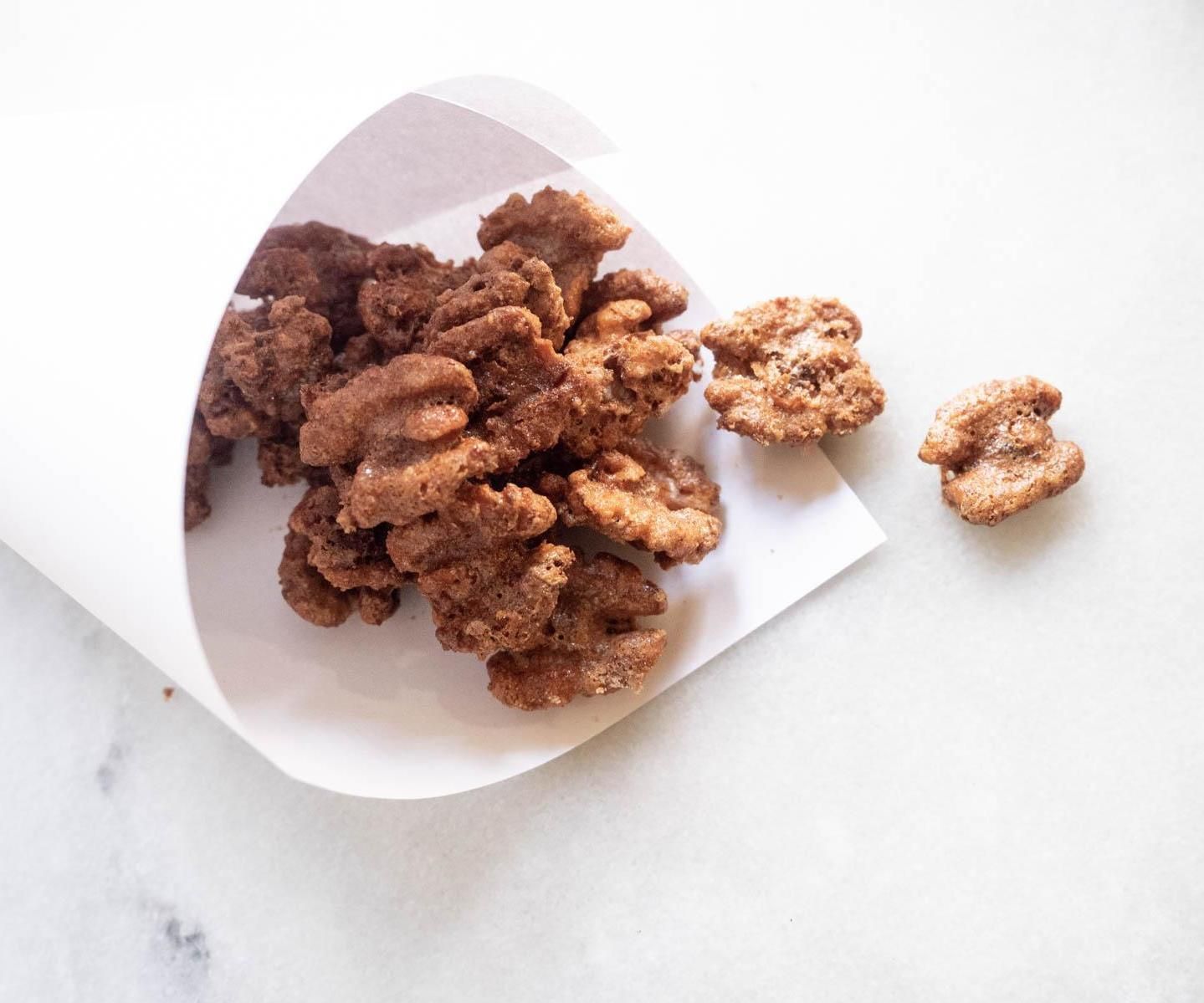 5 Minute Vanilla Cinnamon Candied Walnuts