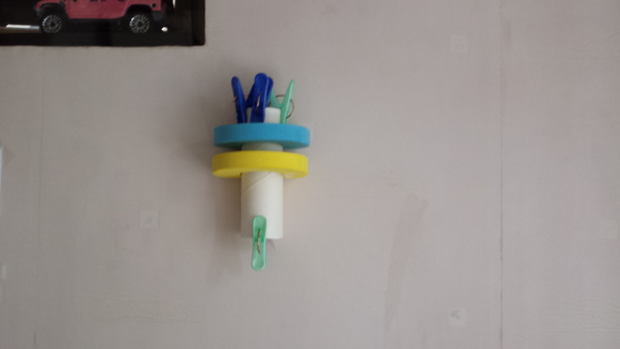 ZERO cost paper roll hanger