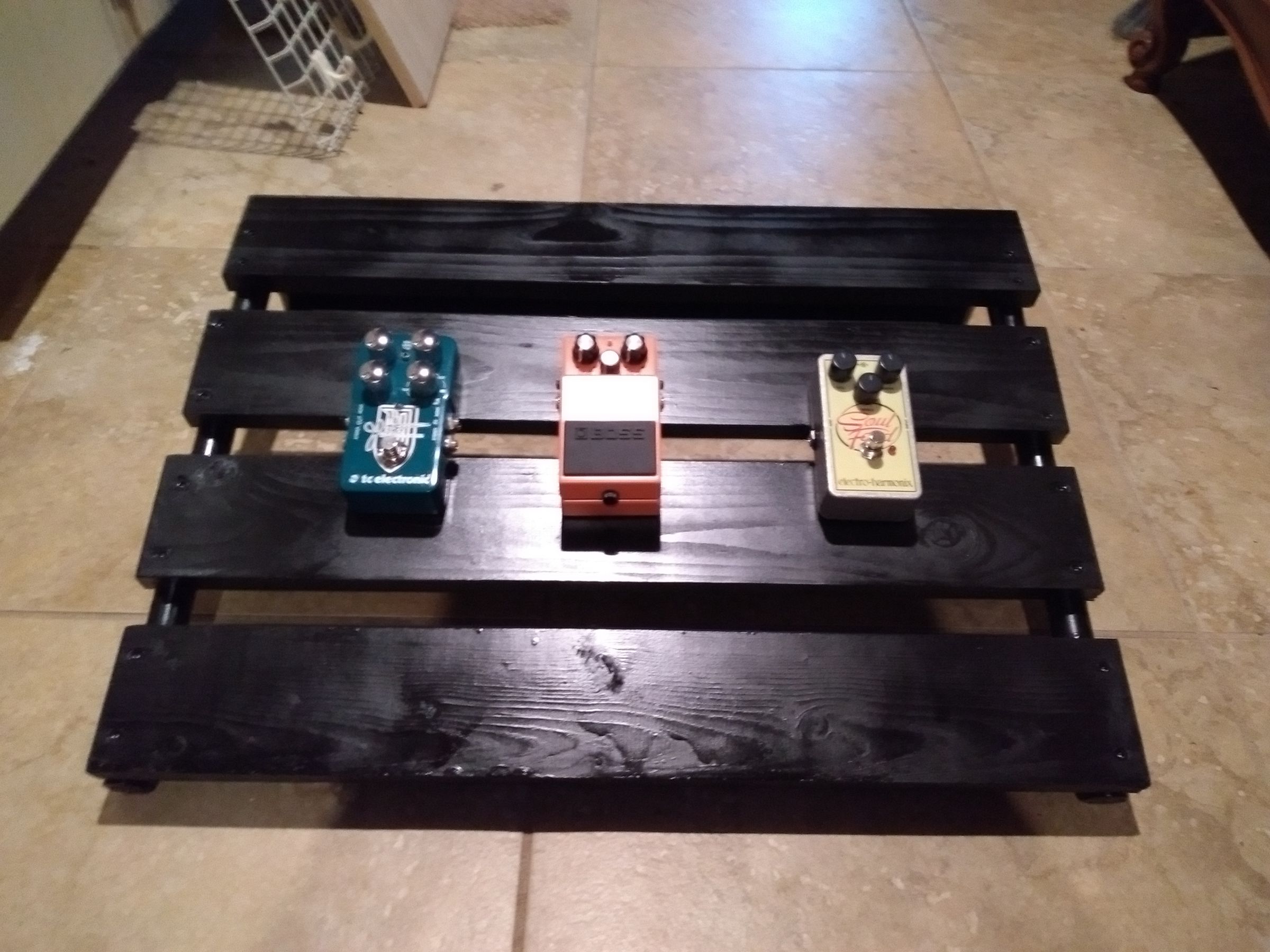 How to Make a Guitar Pedalboard Out of a Metal Shelf 8 Steps