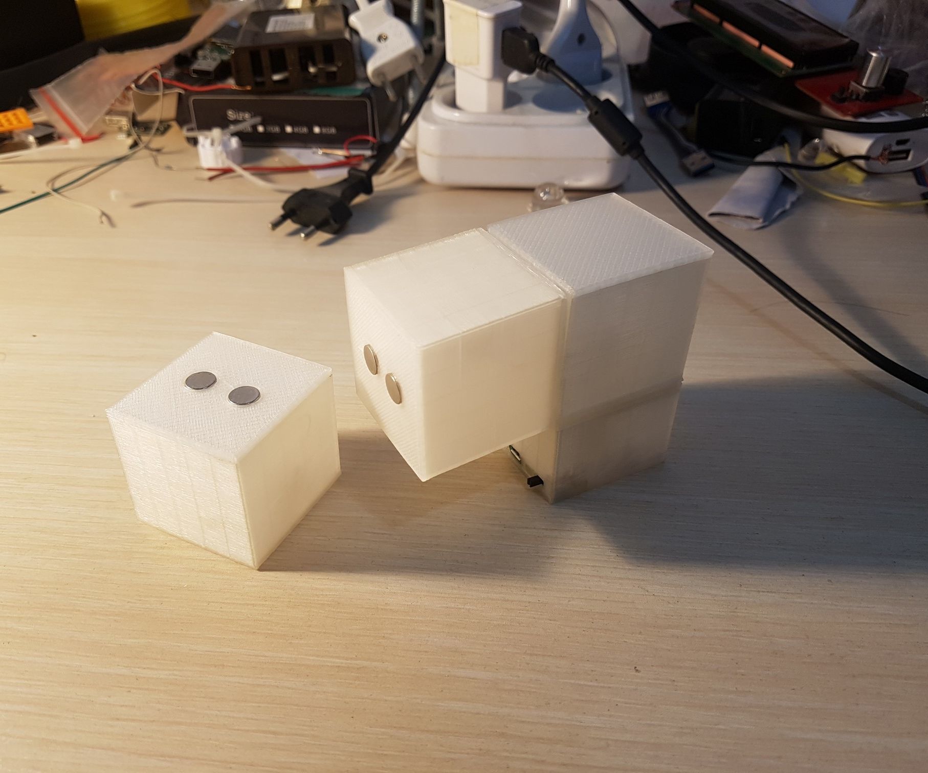 LED MAGNET BOX (Light)