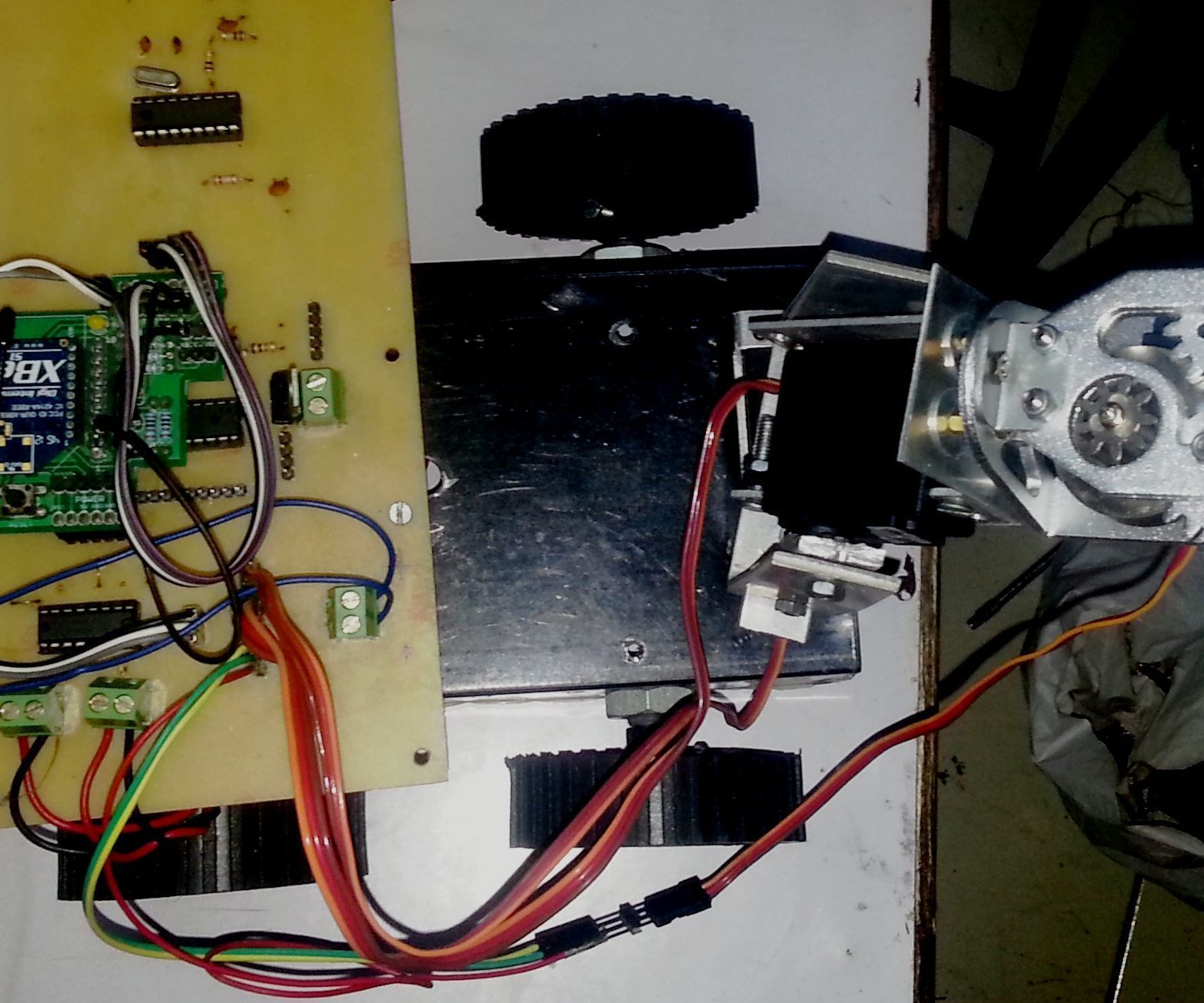 Accelerometer Controlled Robot (pickup and Place)
