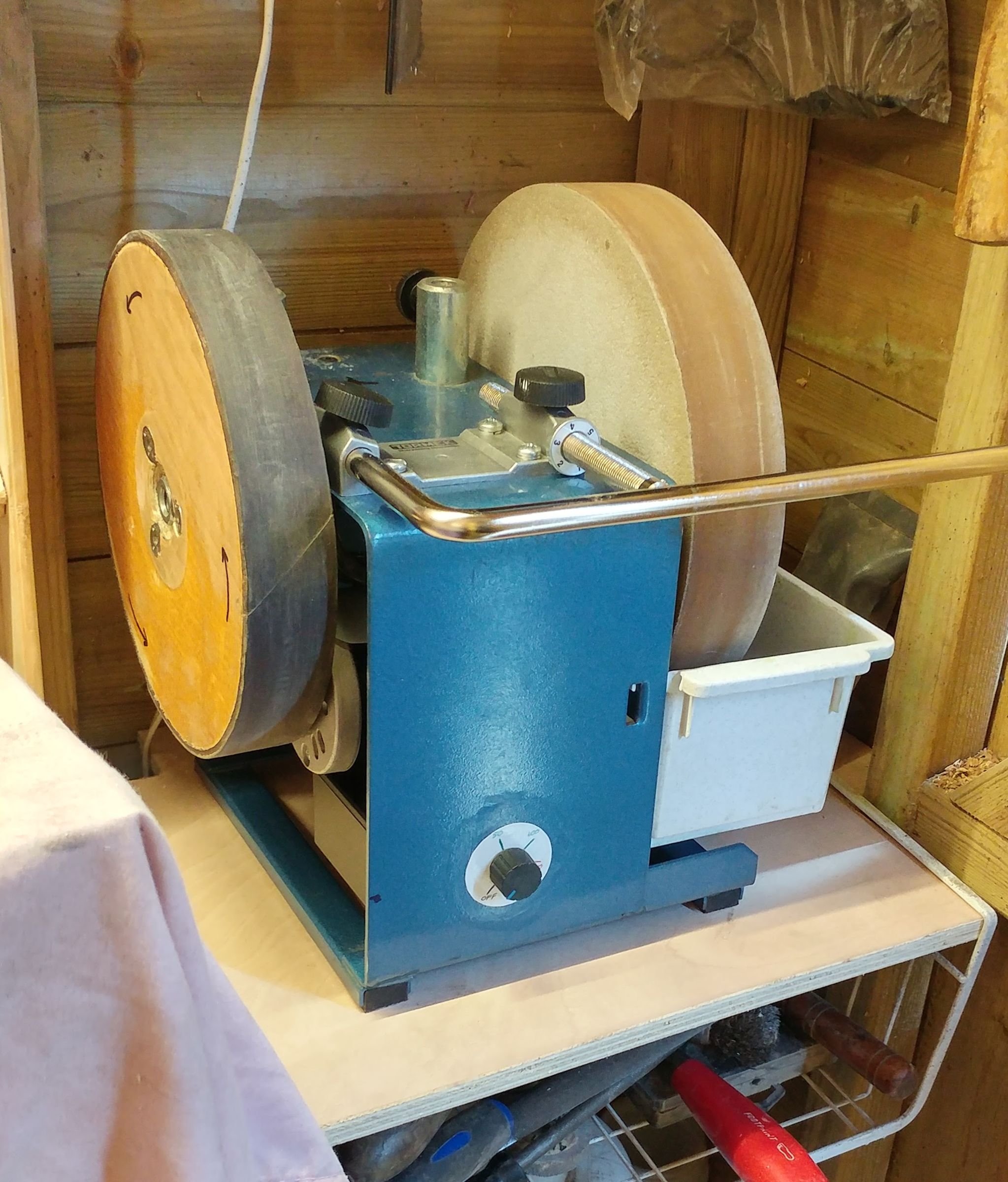 Tormek ST250 Supergrind Whetstone Grinder Sharpener AMC77 Update