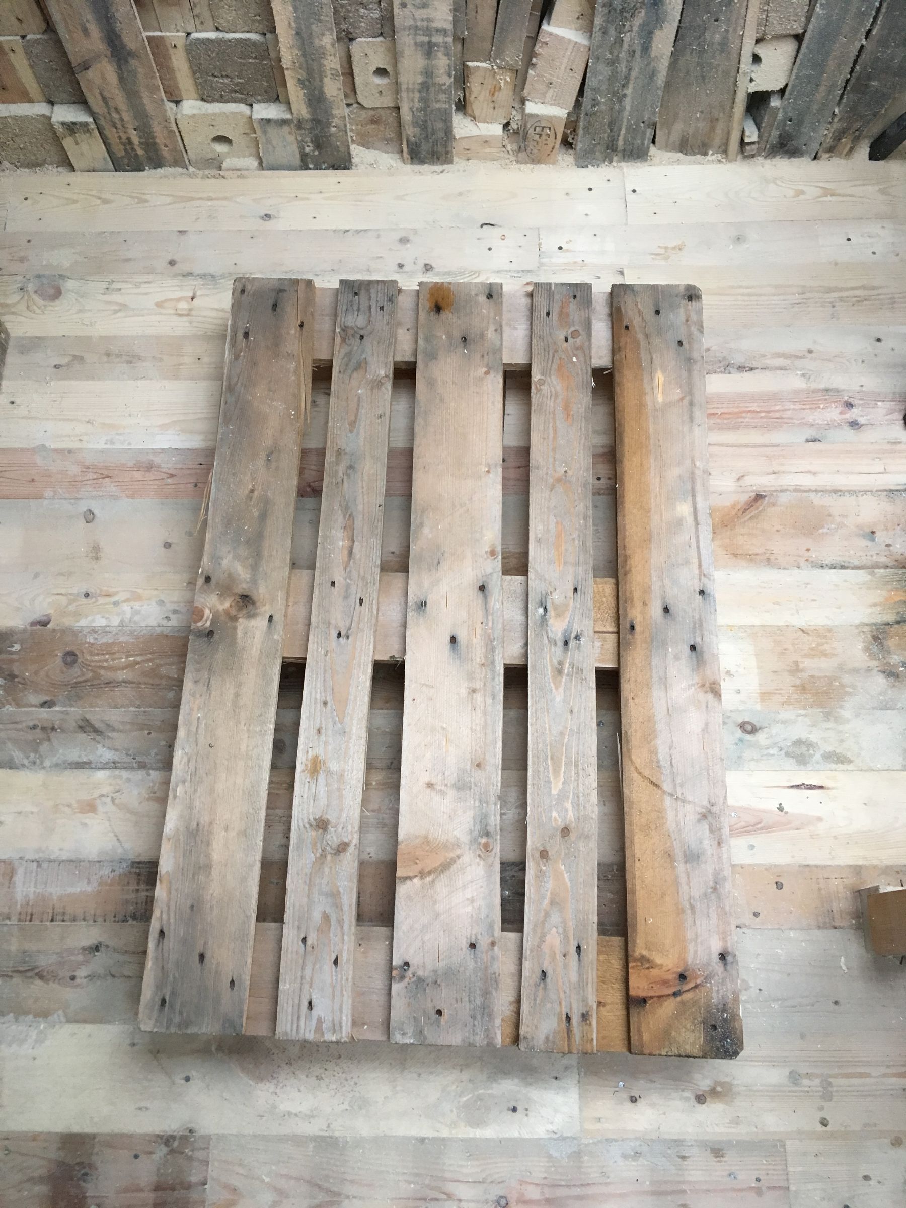 How to Disassemble a Pallet Efficiently 8 Steps (with Pictures