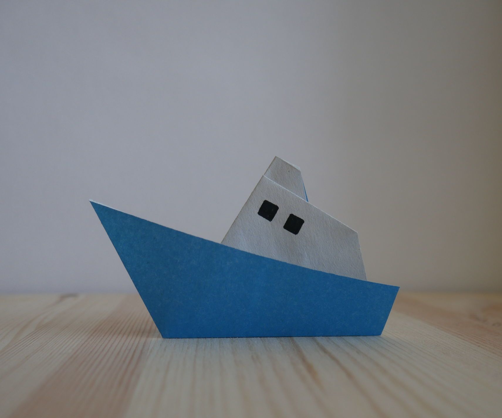 Origami. How to Make a Boat 