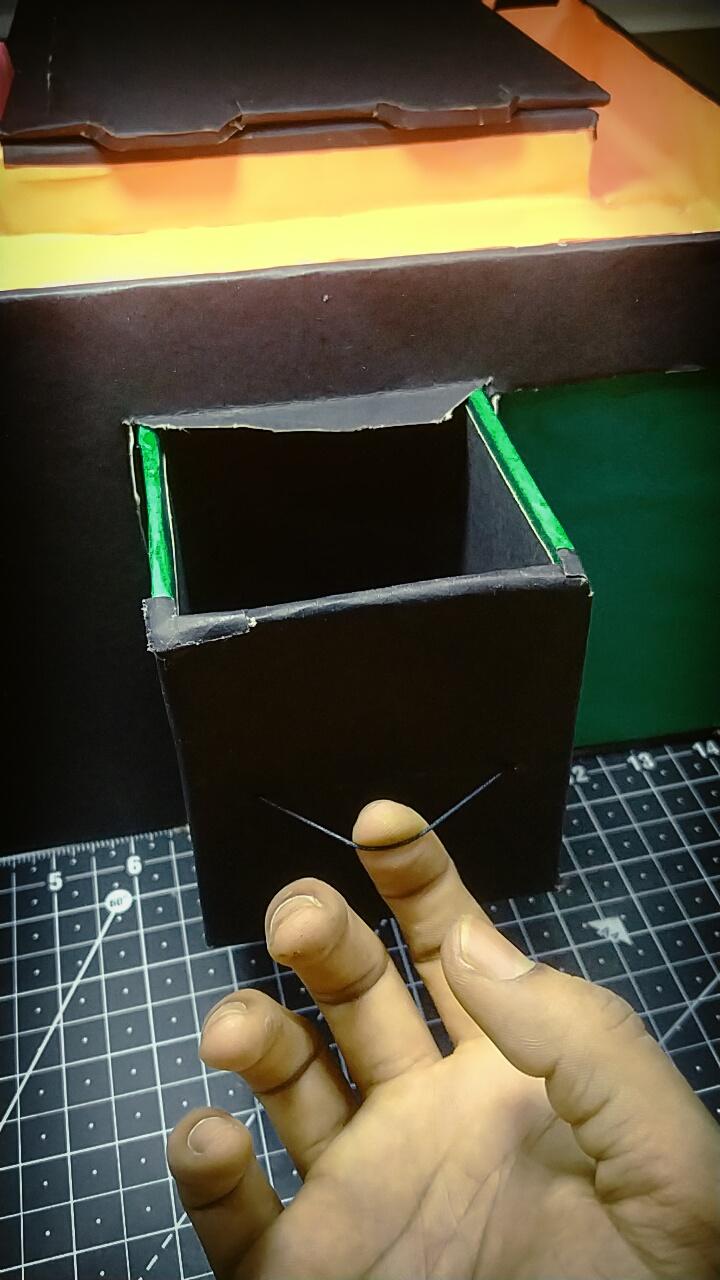 ARRANGING DOOR HANDLES