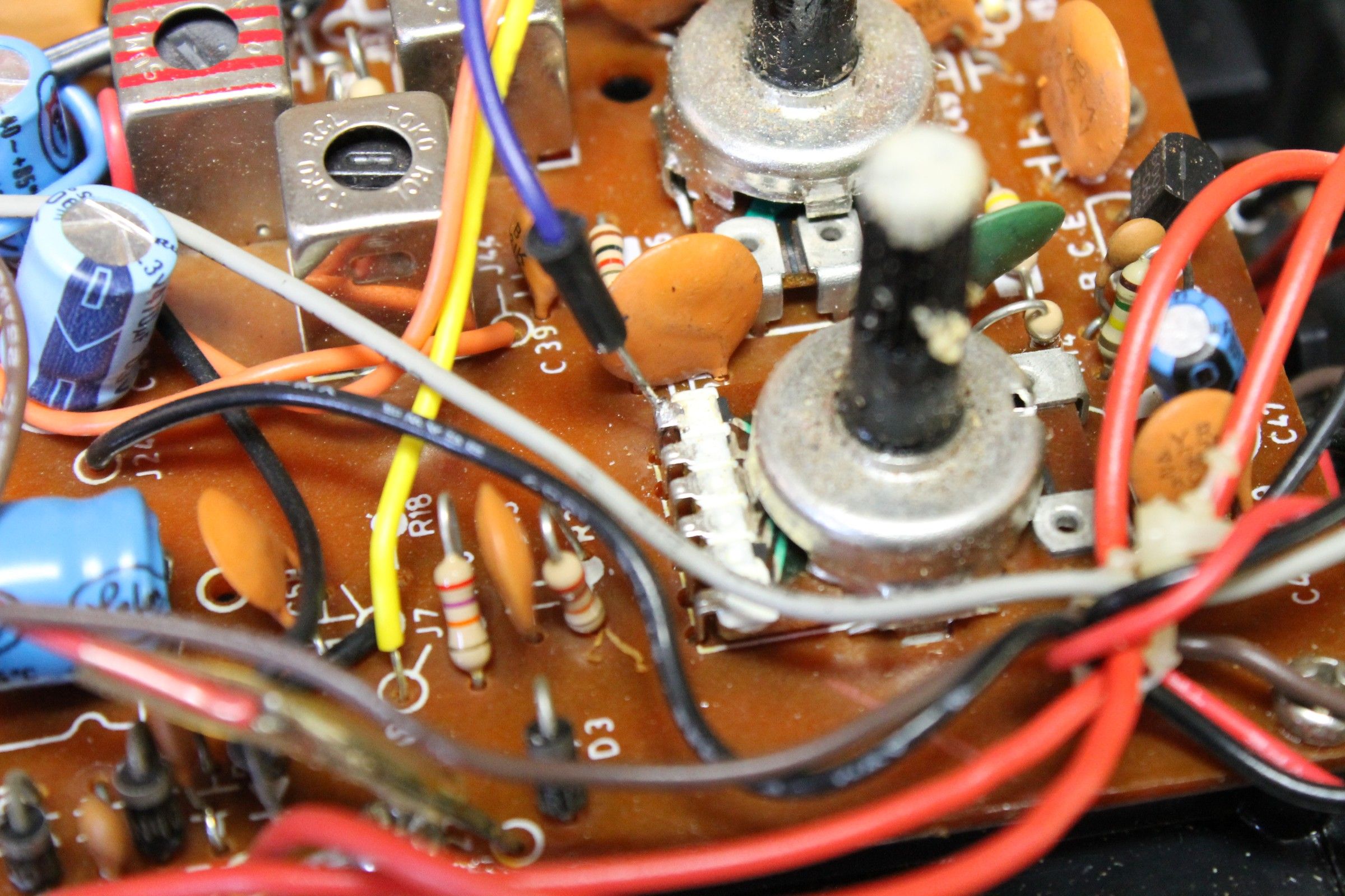 Hack Any Radio Into a Guitar Amp V2 : 9 Steps (with Pictures ...