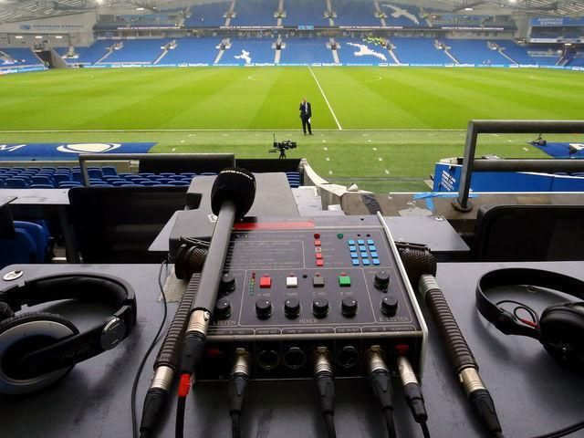 How to Commentate a Live Sports Game. : 6 Steps - Instructables