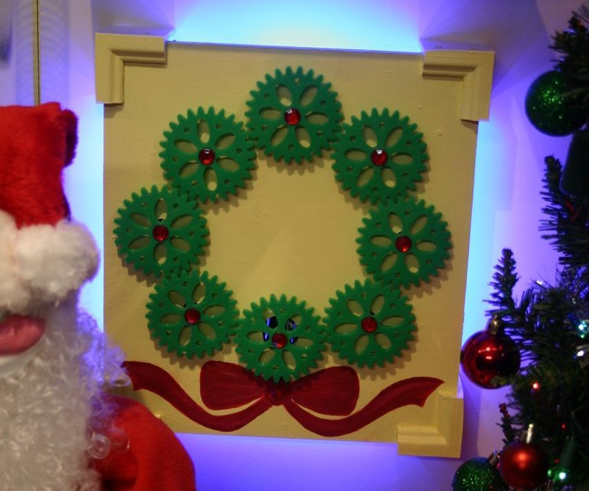 Snowflake Gear Wreath