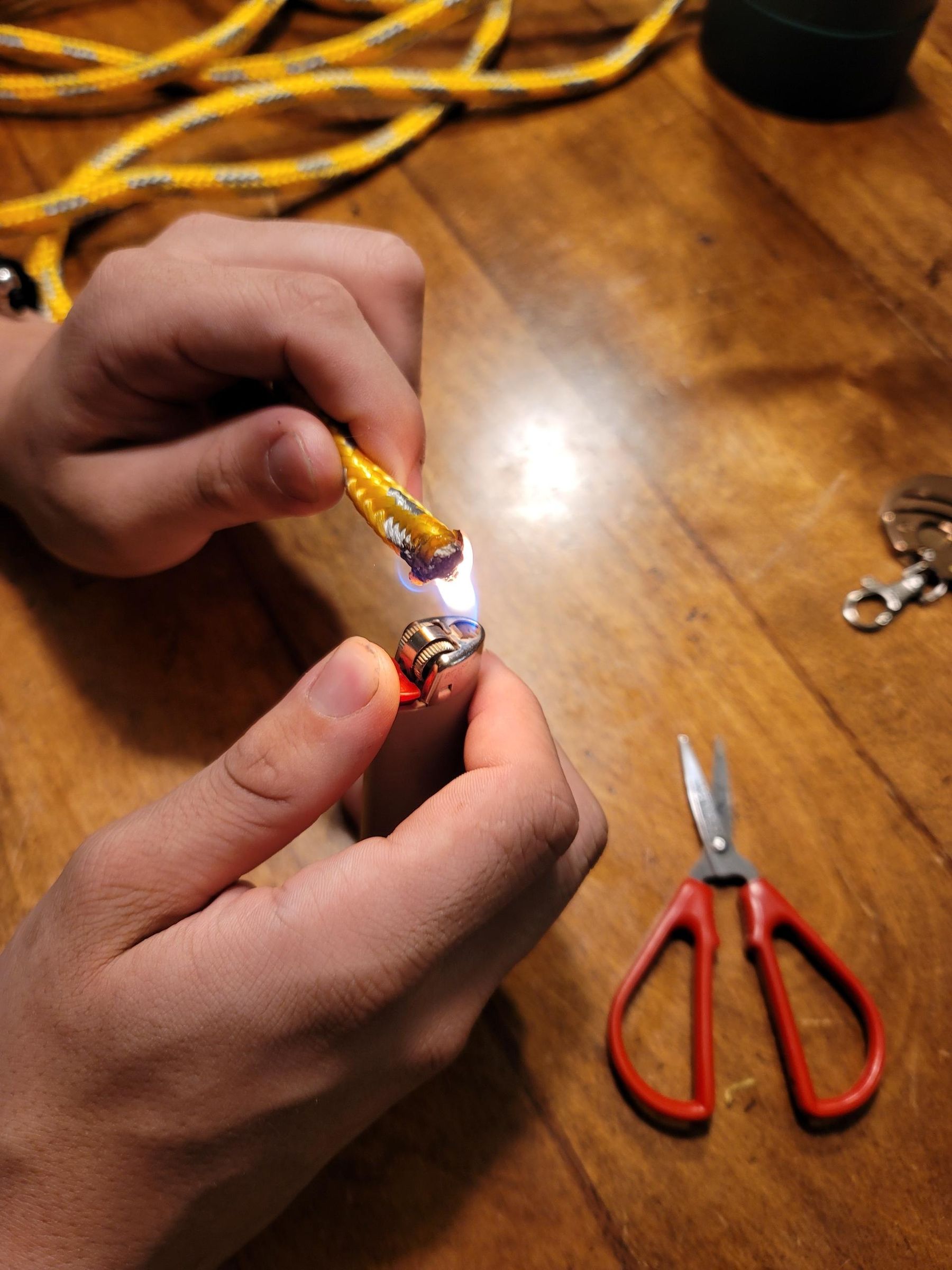6 Step Water Bottle Rope Wrap : 7 Steps (with Pictures) - Instructables