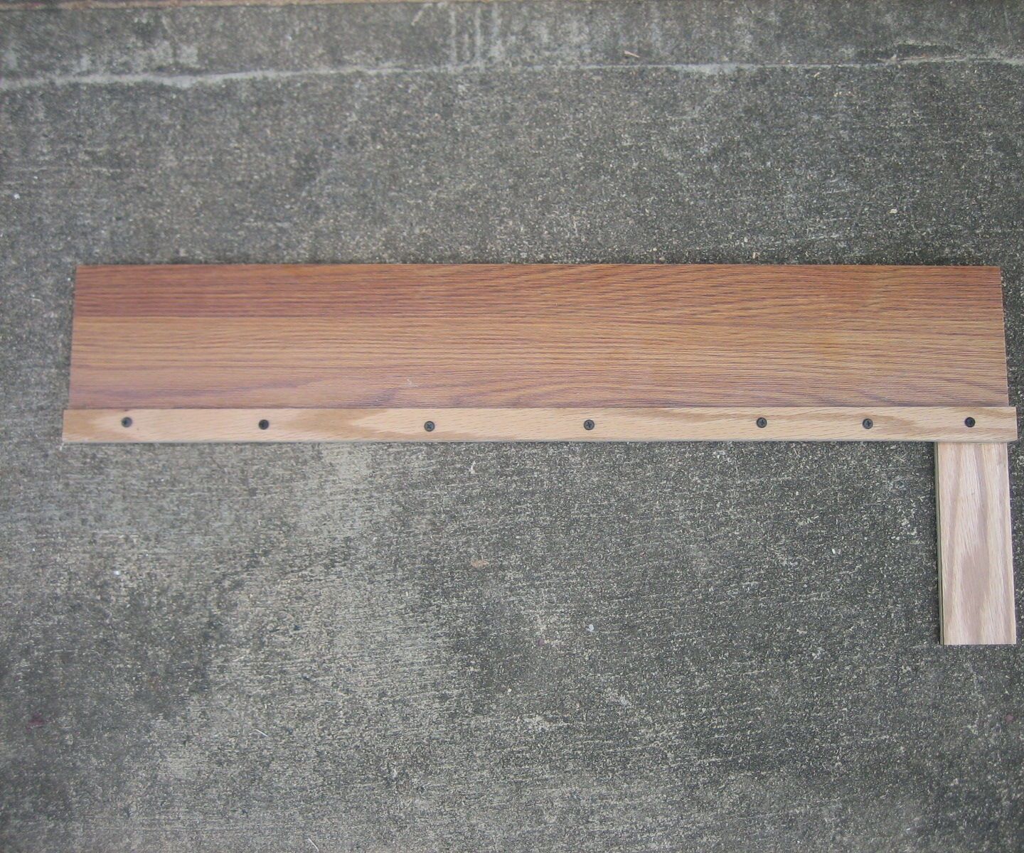 STRAIGHT CUT JIG FOR CIRCULAR SAW