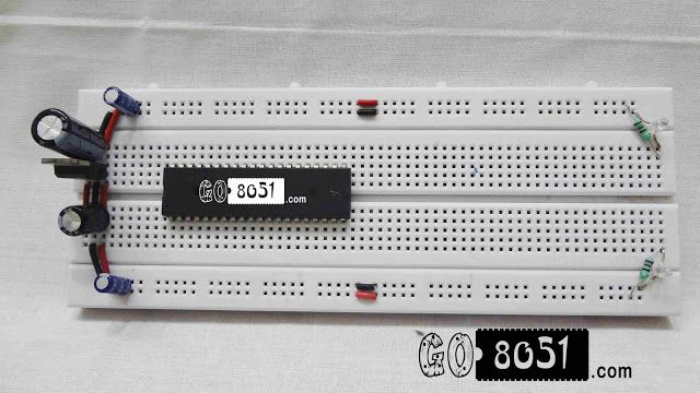 Programming P89V51RD2 (8051 Microcontroller) on Breadboard : 4
