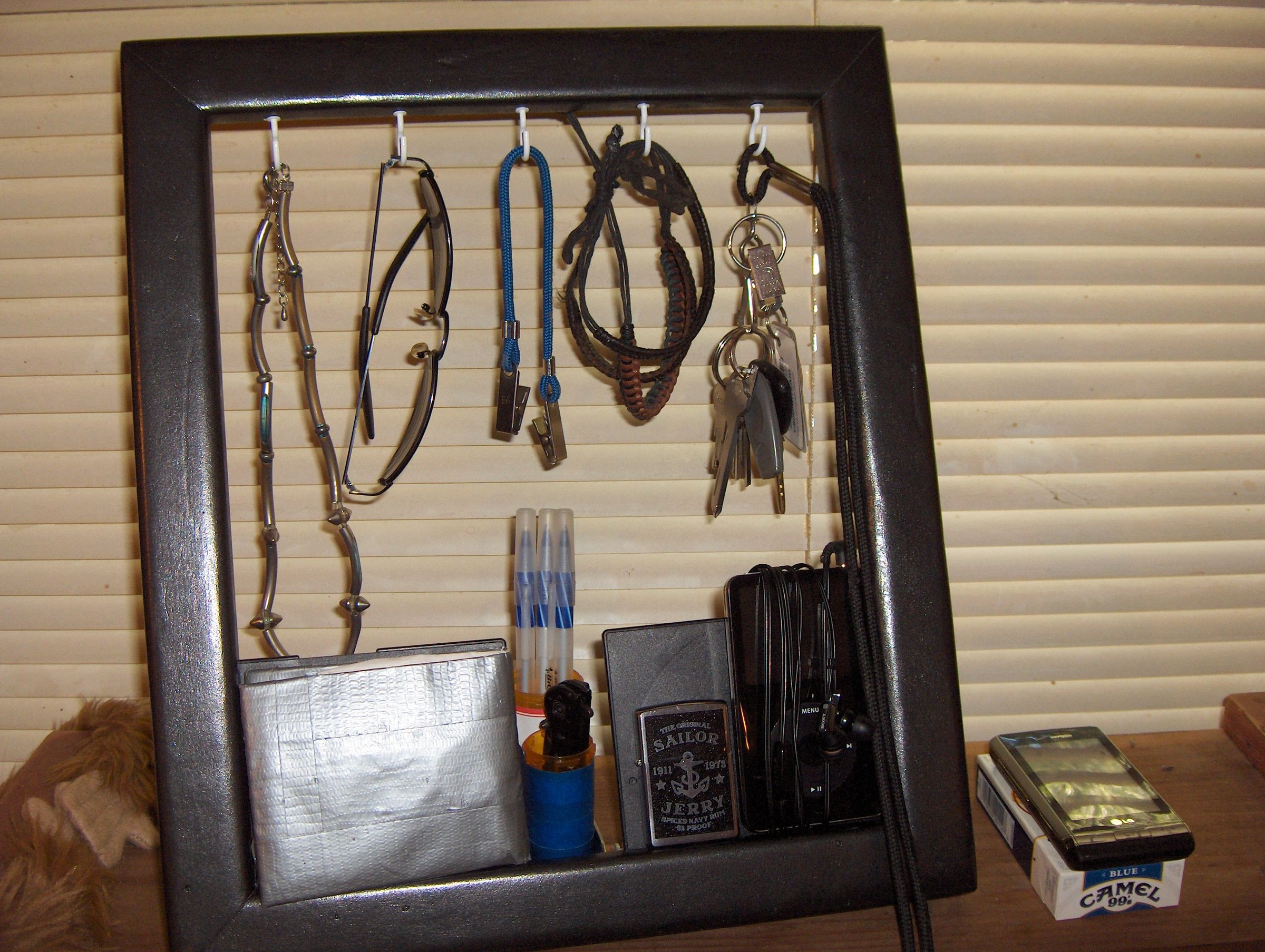 Re:Picture Frame Accessory Holder
