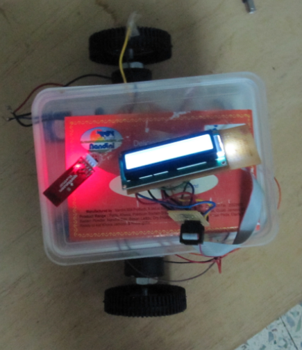 Bluetooth Controlled Message Droid --R2Blue2(/What not to do)