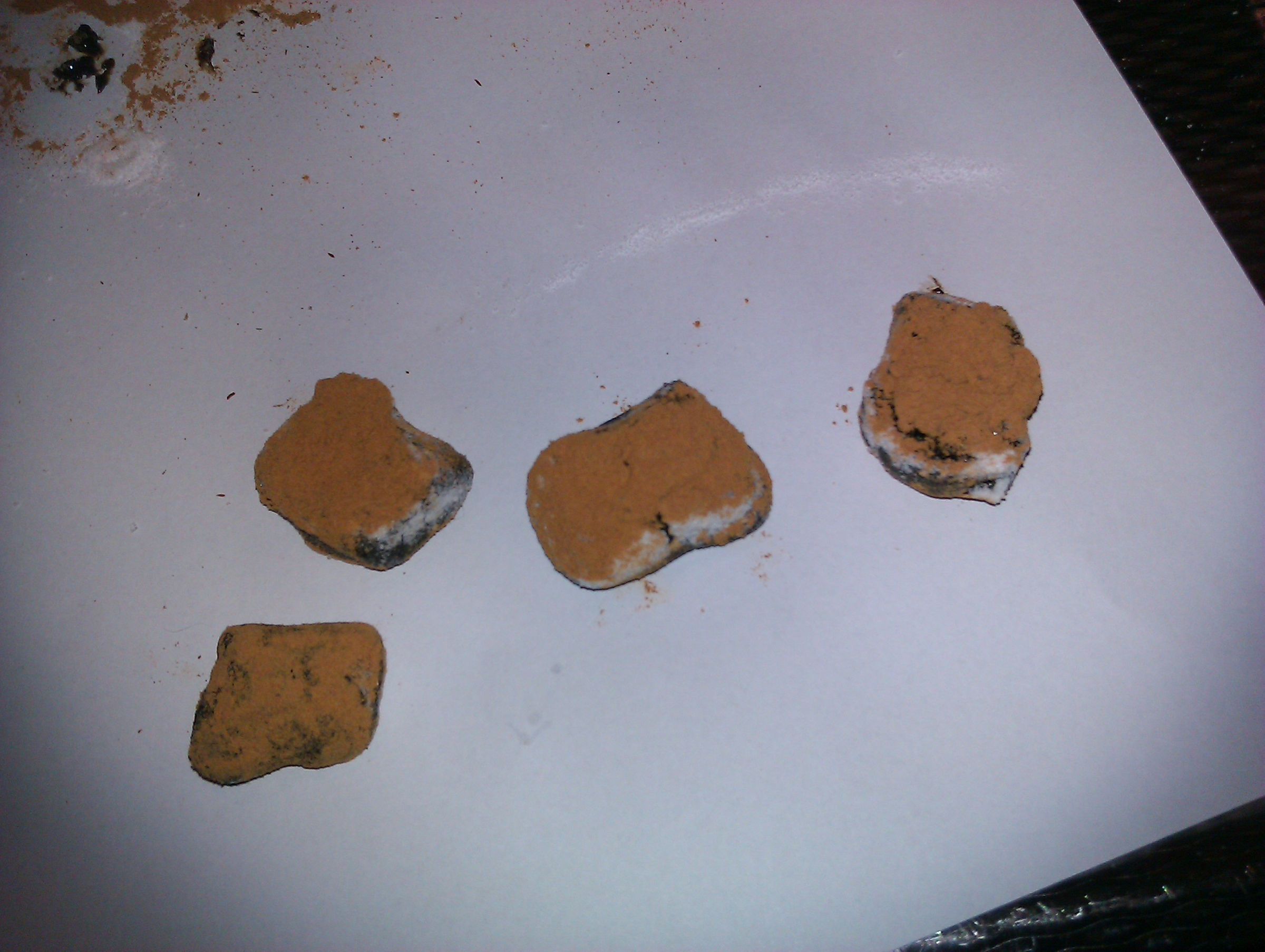 Dutch Cinnamon Dusted Liquorice