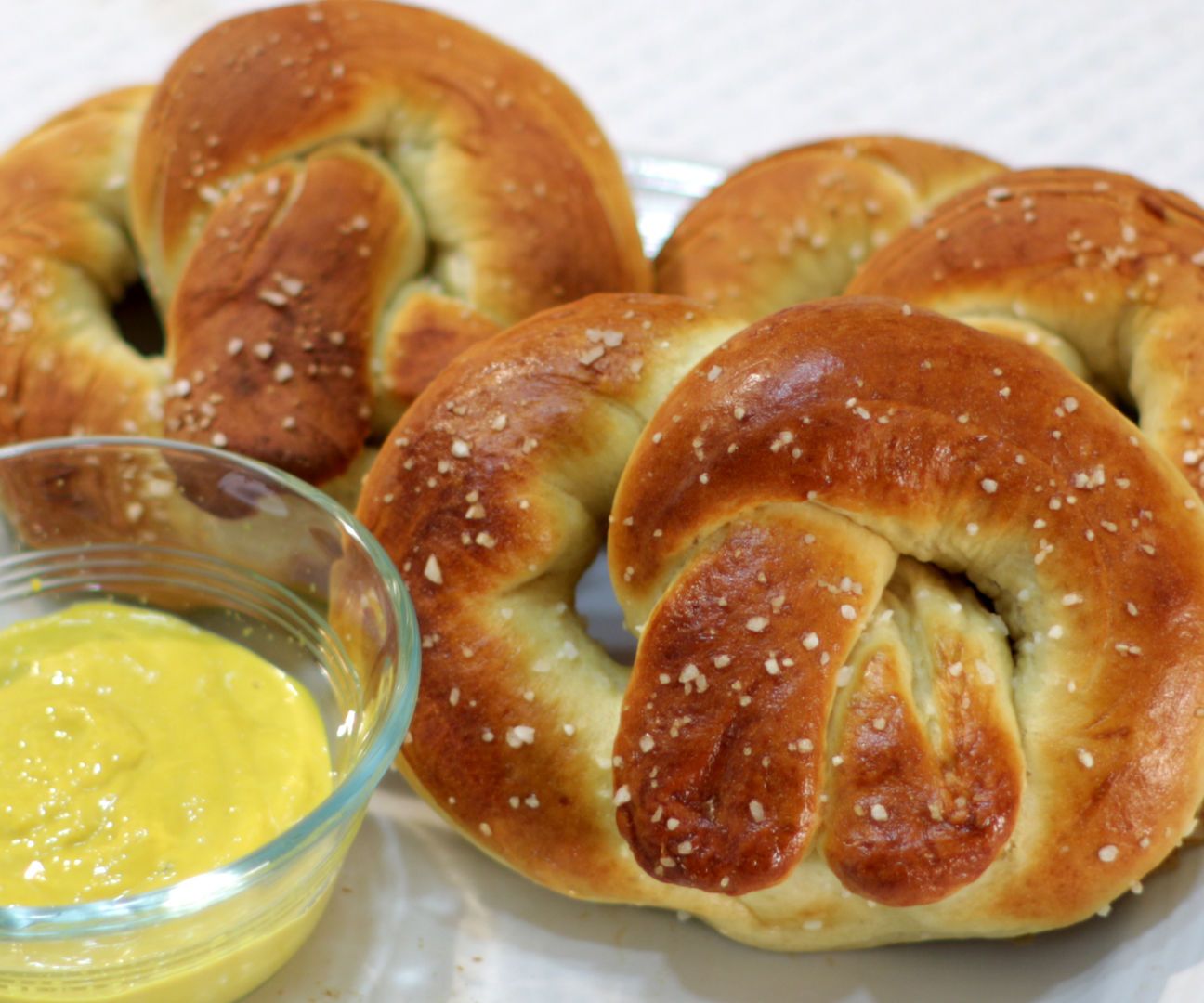 Easy Homemade Soft Pretzels