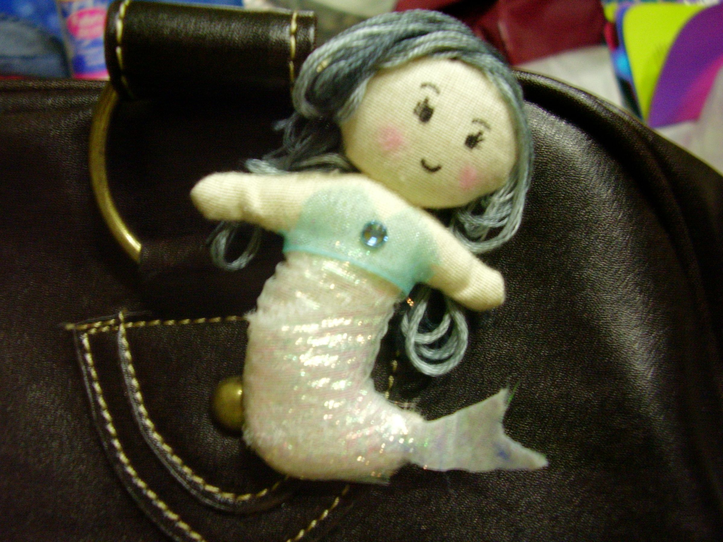 Kintri's Mermaid Brooch