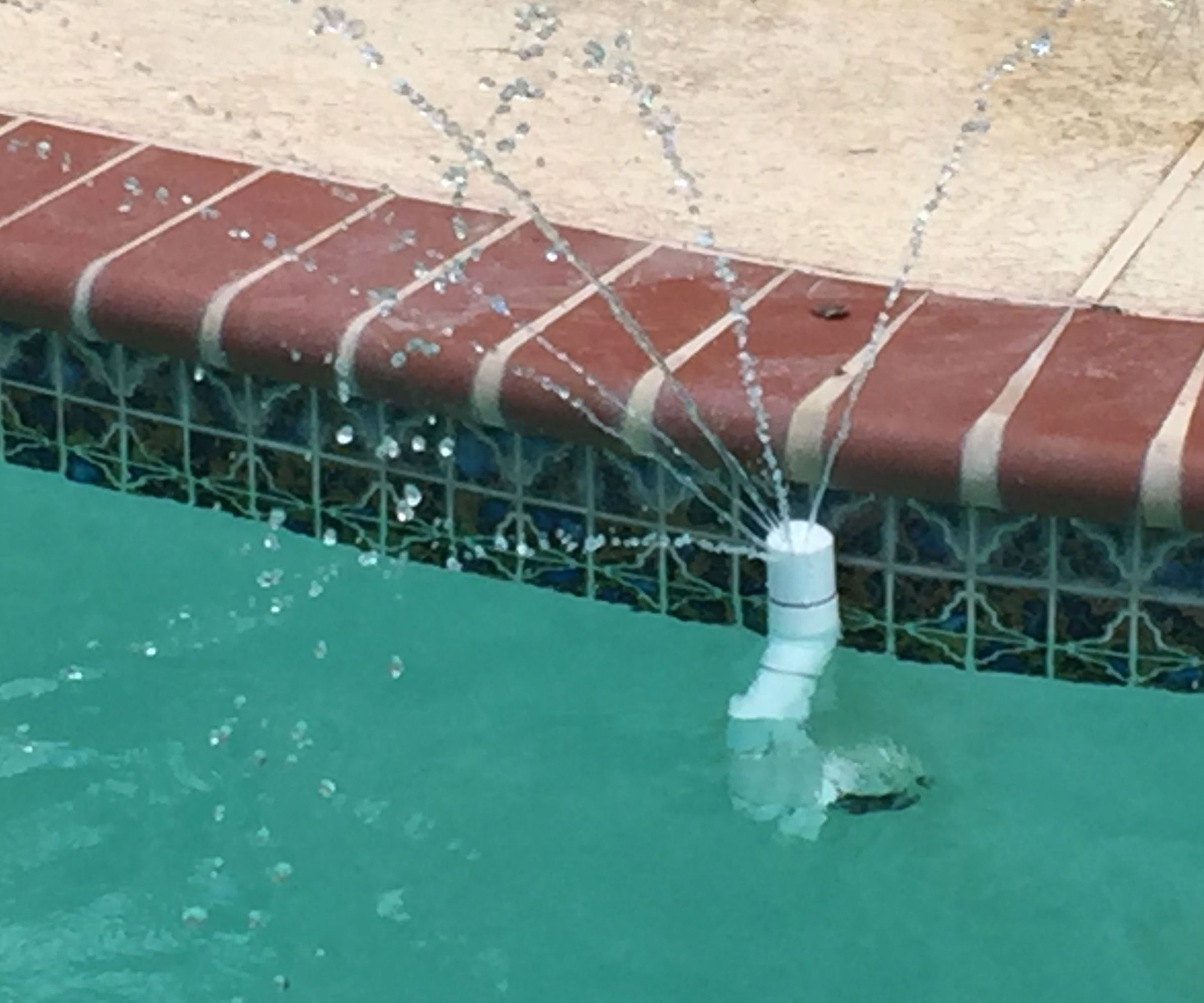 Simple Pool Fountain Sprayer
