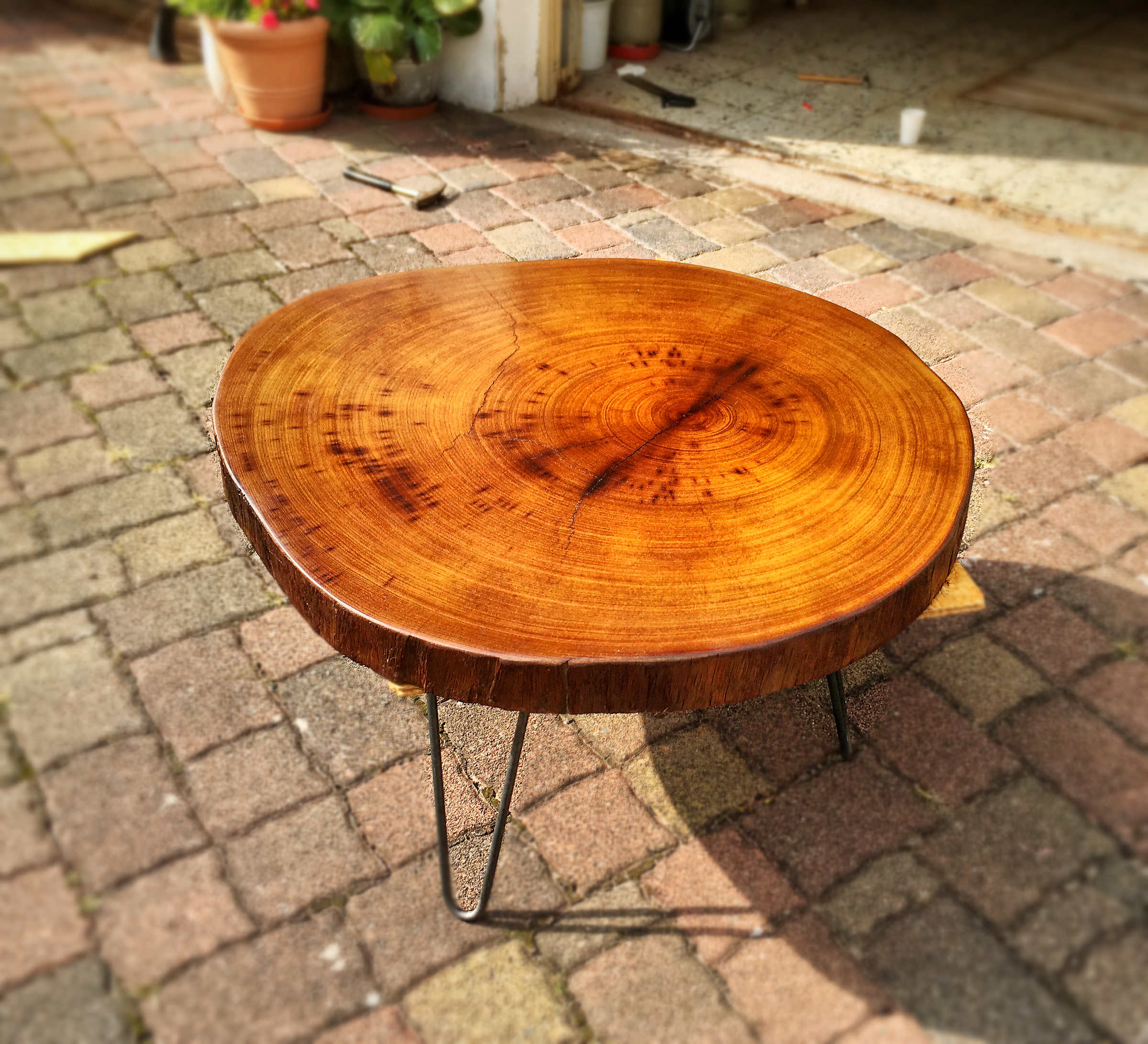 Picture of The Hairpin Table : 10 Steps (with Pictures) - Instructables
