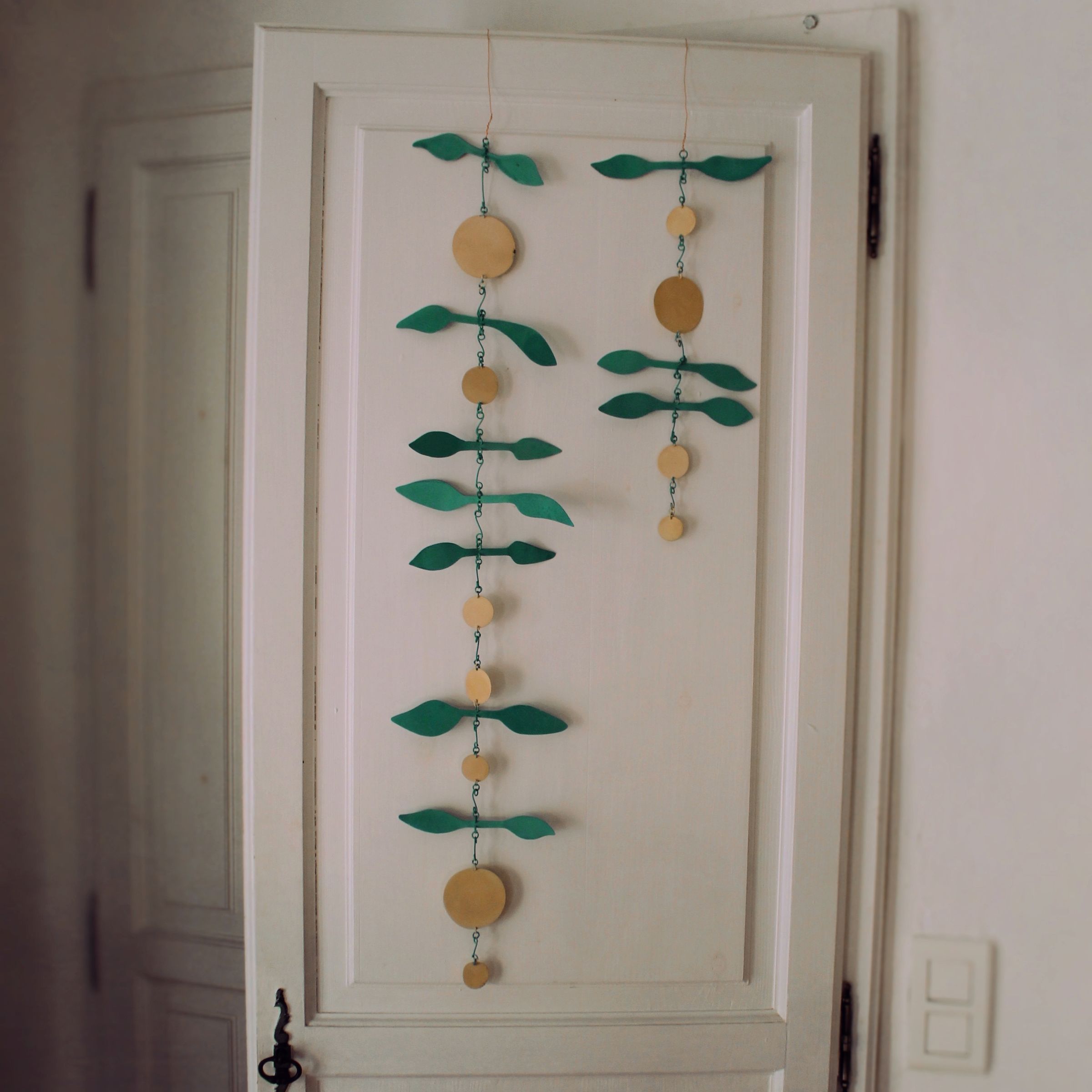 Calder-style Modern Art Mobile : 11 Steps (with Pictures) - Instructables