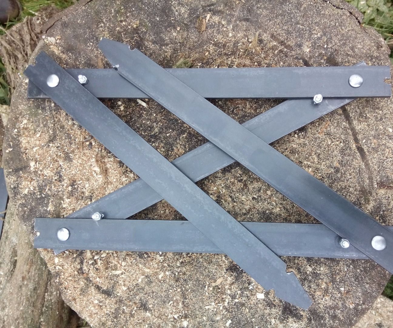 Flat pack bow 