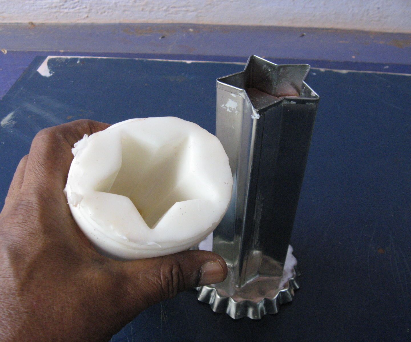 How to Make a Silicone Candle Mould