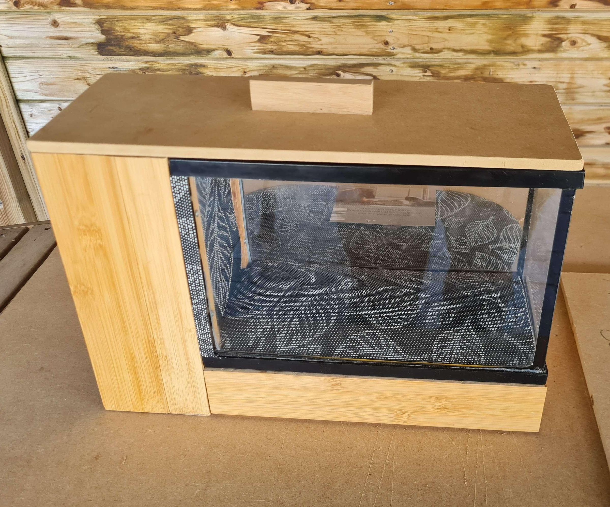 TerraTech: Smart Terrarium for Reptile Havers