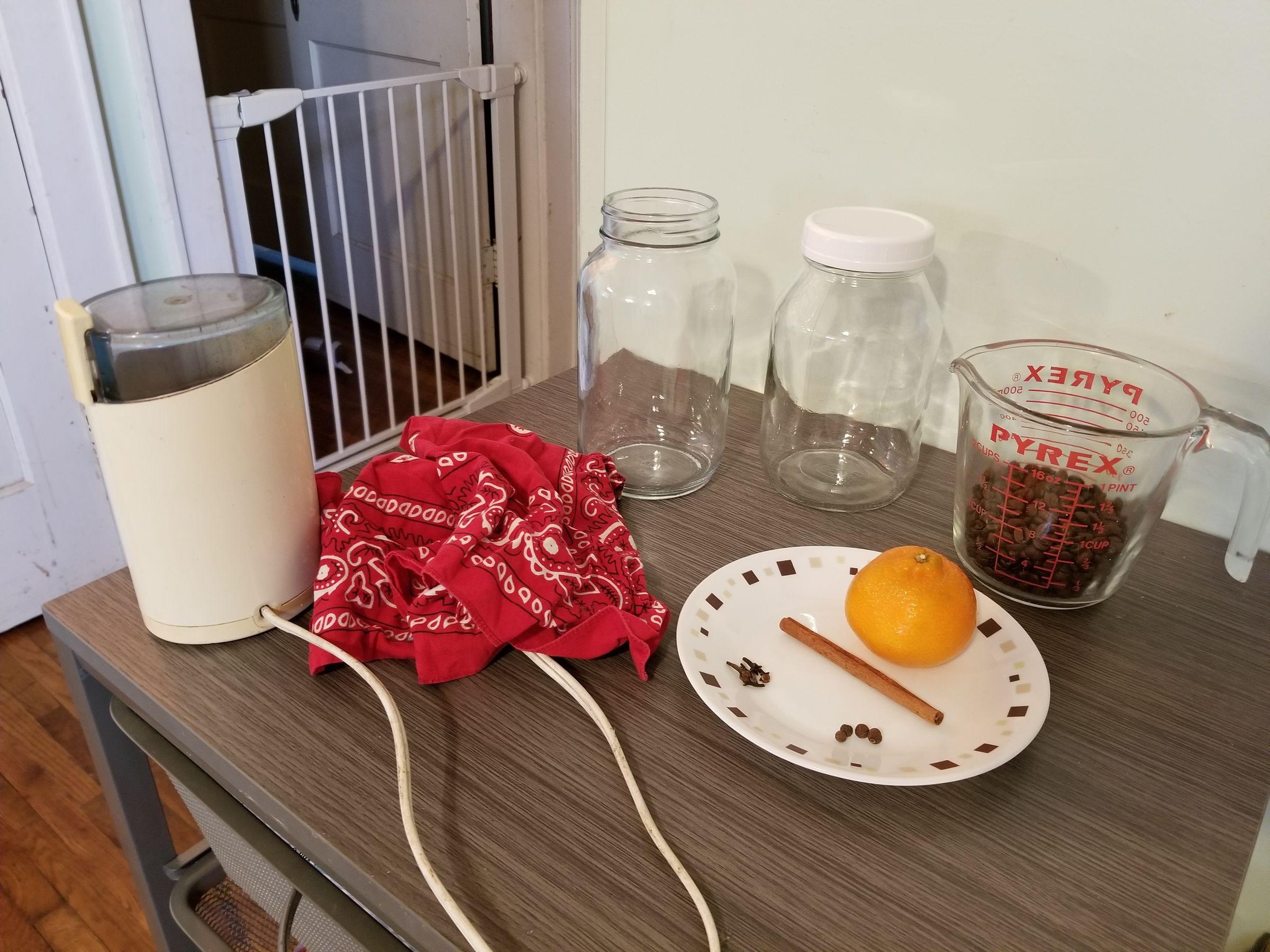 Simple Cold Brew Coffee and How to Seasonal Flavoring 4 Steps (with