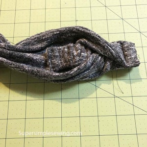 Turn Out Elastic 