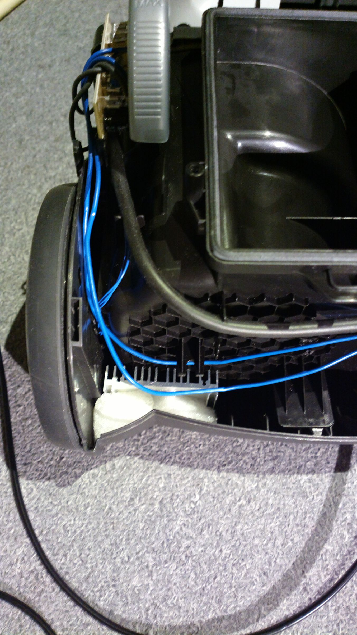 Vacuum Cleaner Loss of Suction Fix (AEG AJM 6820 Jetmaxx) 3 Steps