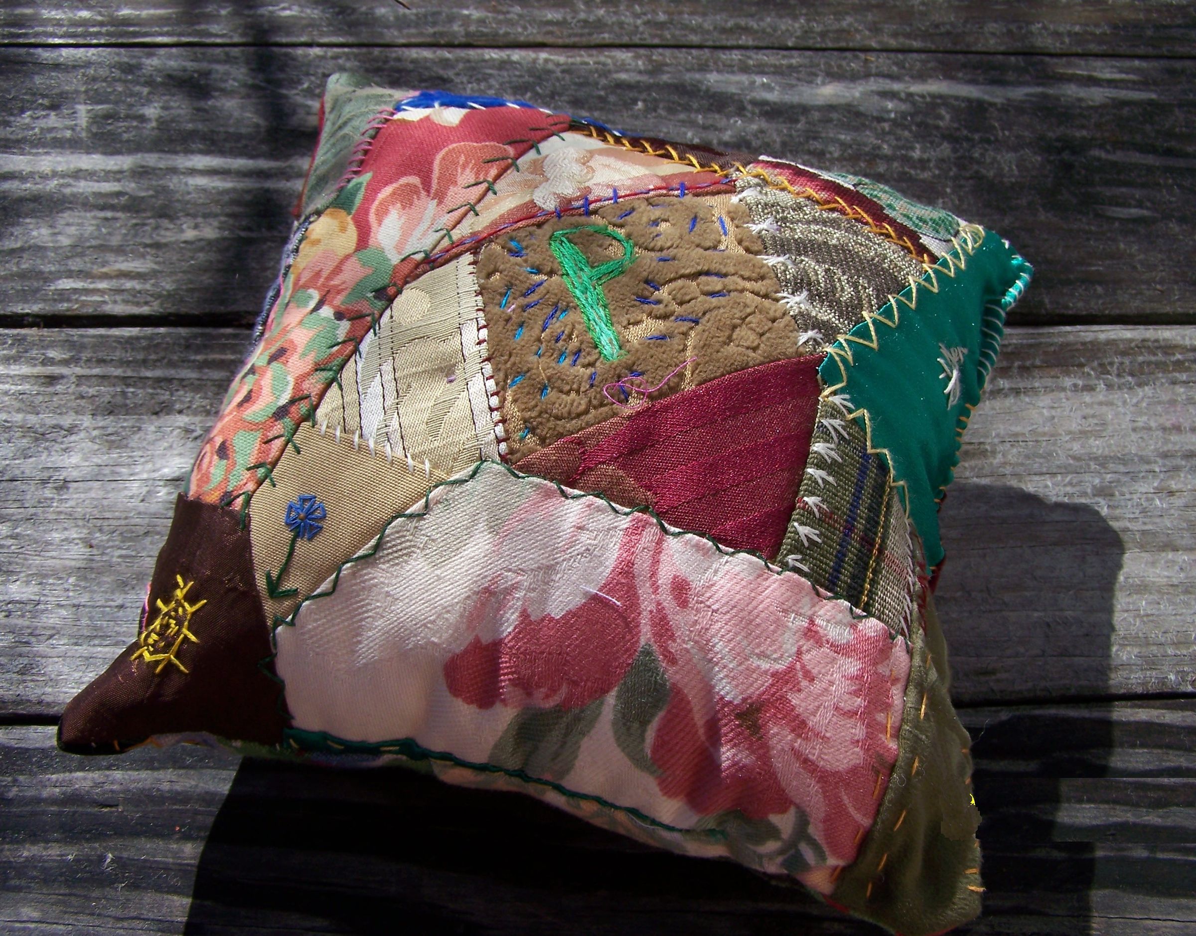 Hand Embroidered Crazy Quilt Pillows Instructables