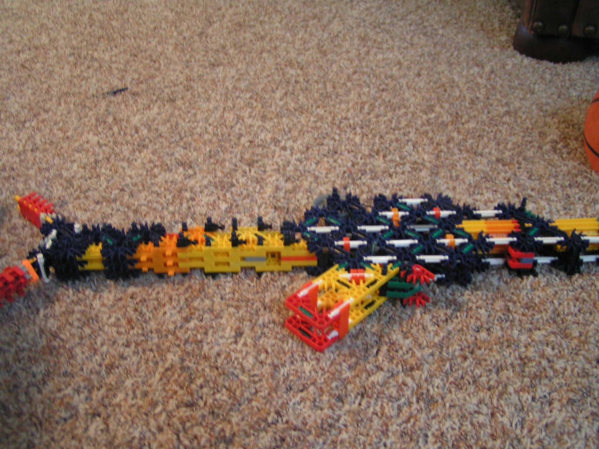 THE HURRICANE A72 KNEX RIFLE