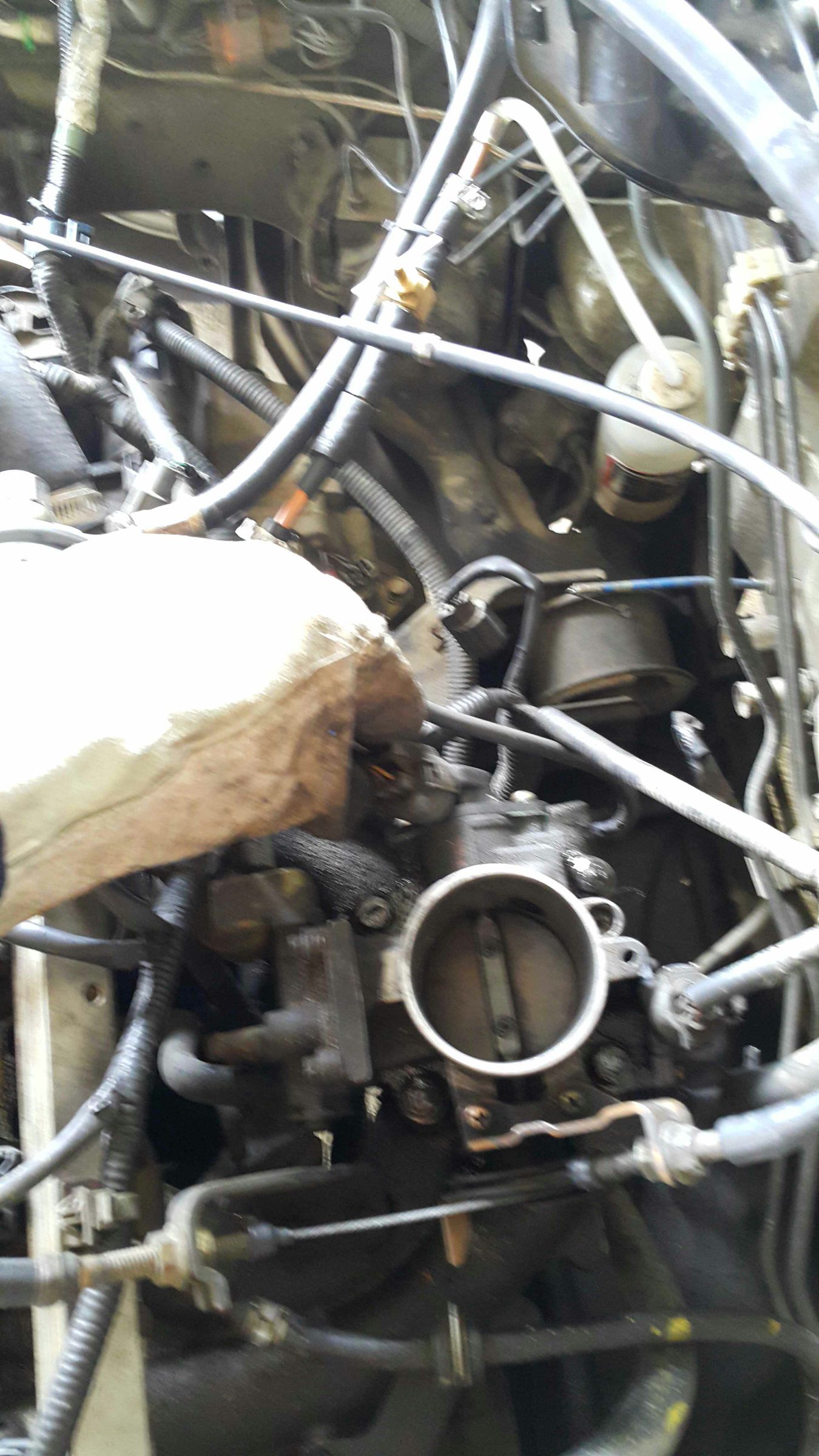 Replacing an Idle Air Control Valve (Honda Civic 1999 D16Y7). 5 Steps