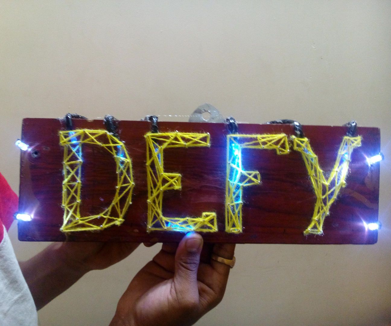 Low cost Thread+light art 