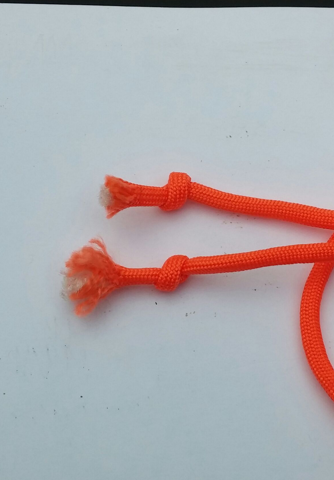 Strong Paracord Loops 4 Steps Instructables