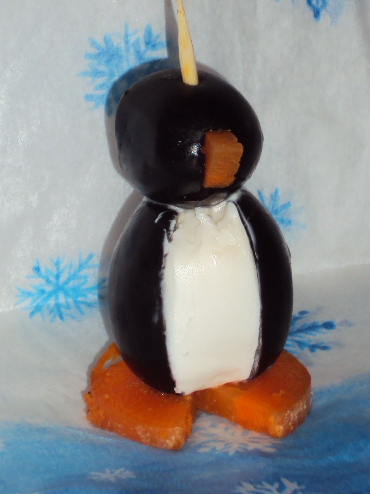 Penguin Olive Hor D'oeuvres