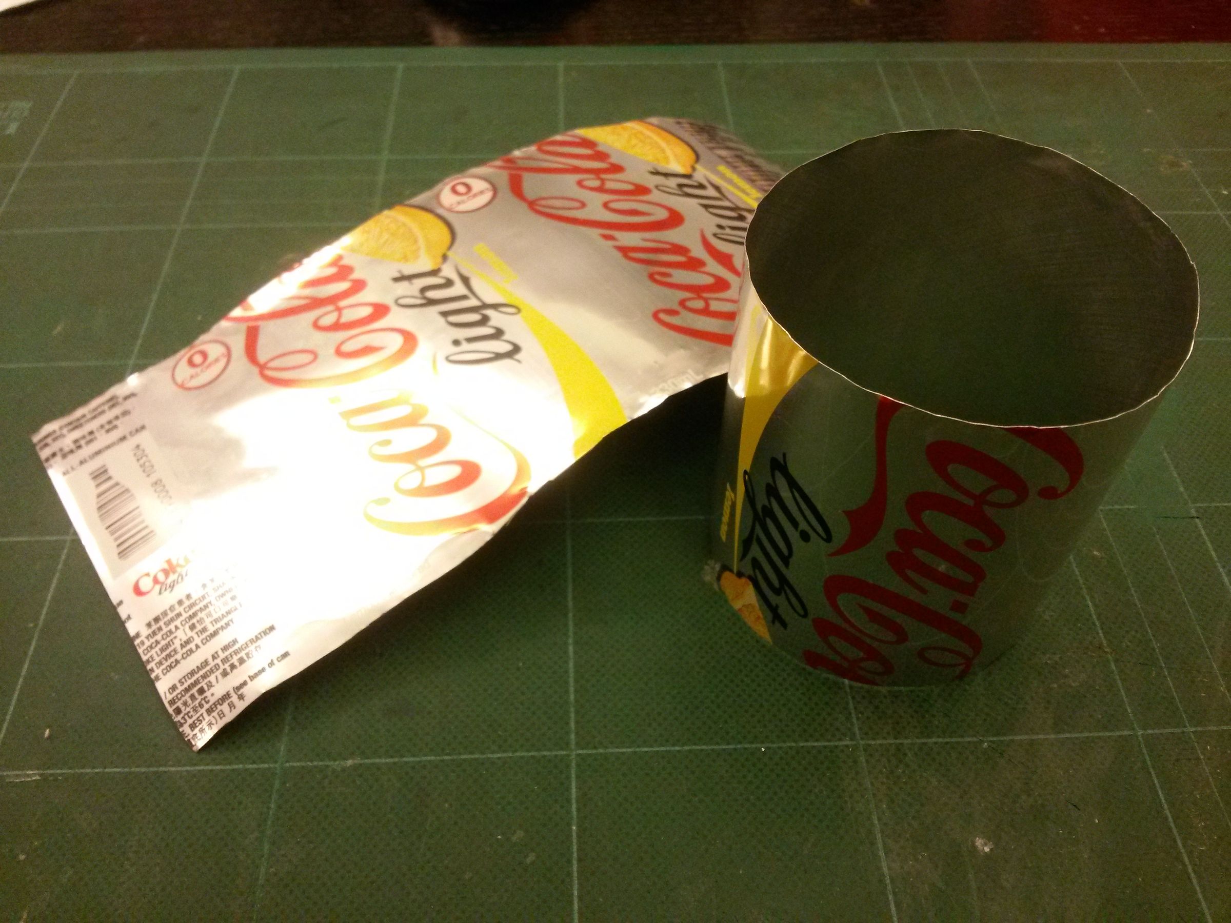 Safely Cut Open a Soft-drink Can