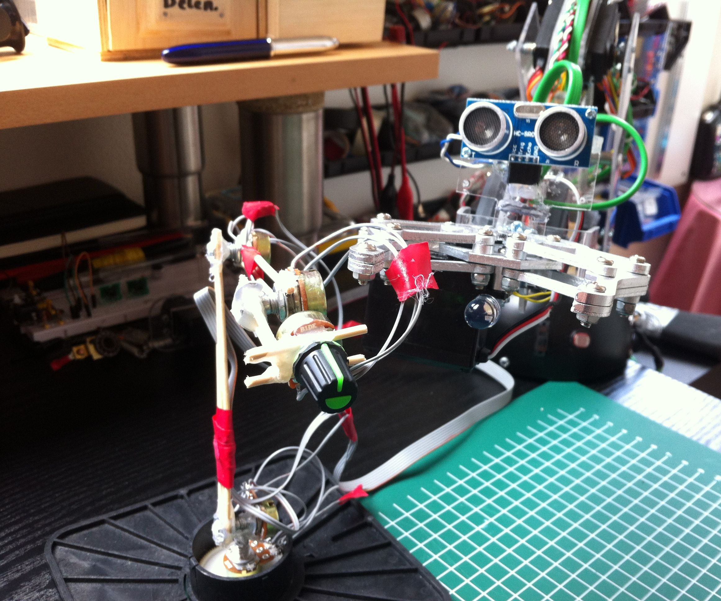 Control Your Robotic Arm, The Cool Way