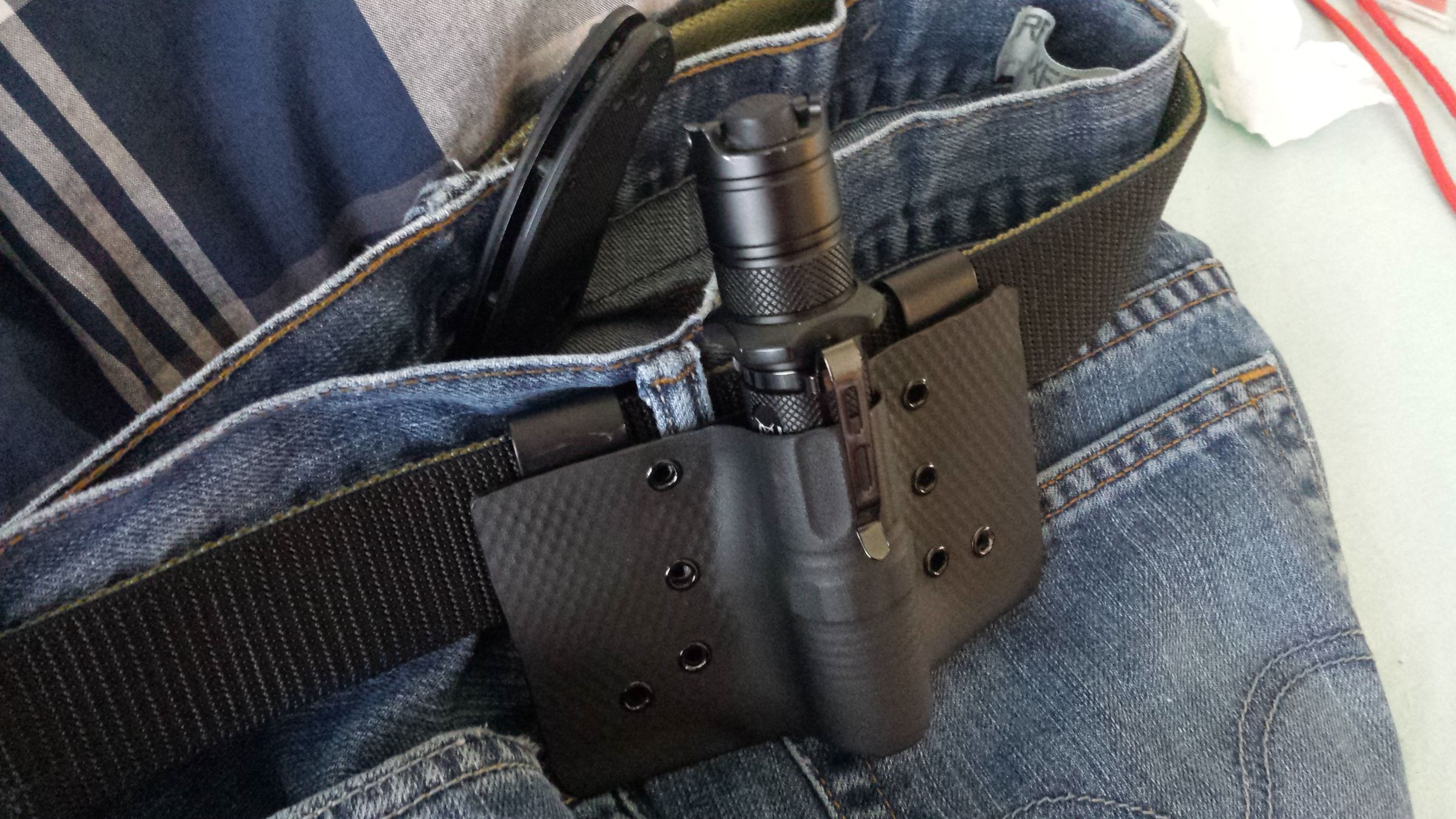 Kydex Flashlight Holster 7 Steps Instructables