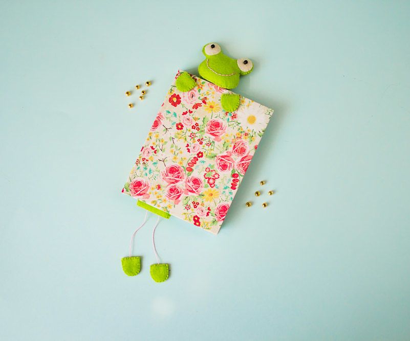 Como Hacer Un Sencillo Marcalibros Con Fieltro