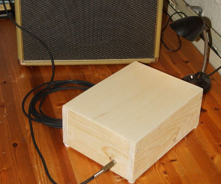 Cajon - Stomp Box Hybrid