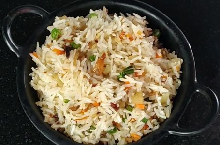 How to Make Burnt Garlic Vegetable Fried Rice : 7 Steps (with Pictures) 