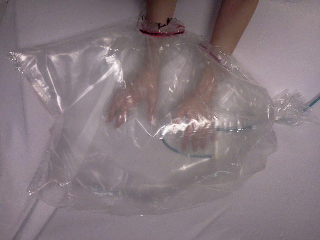 Ozonated Sterile Glove Bag for DIY Chemistry and Biology