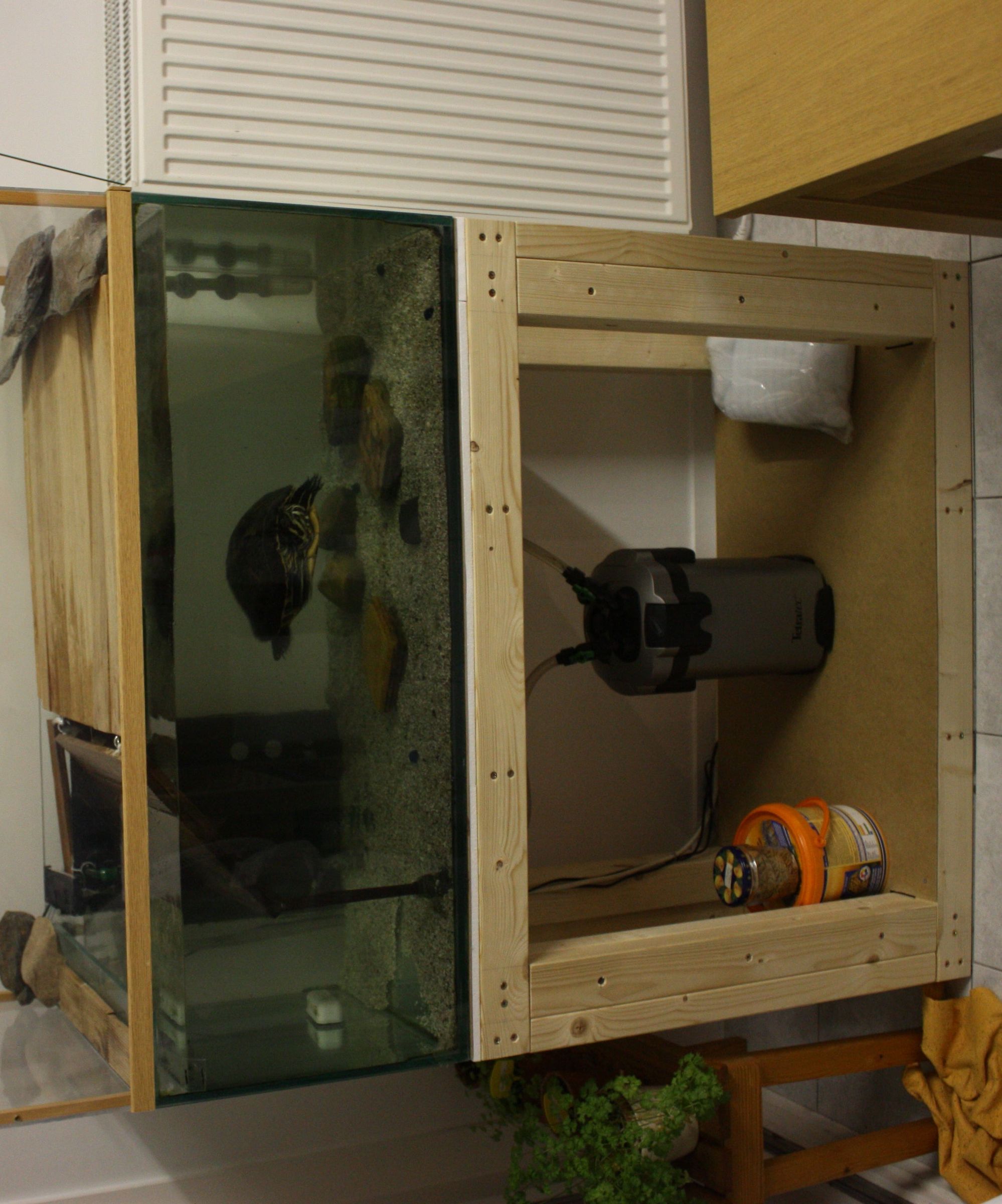 Aquarium stand