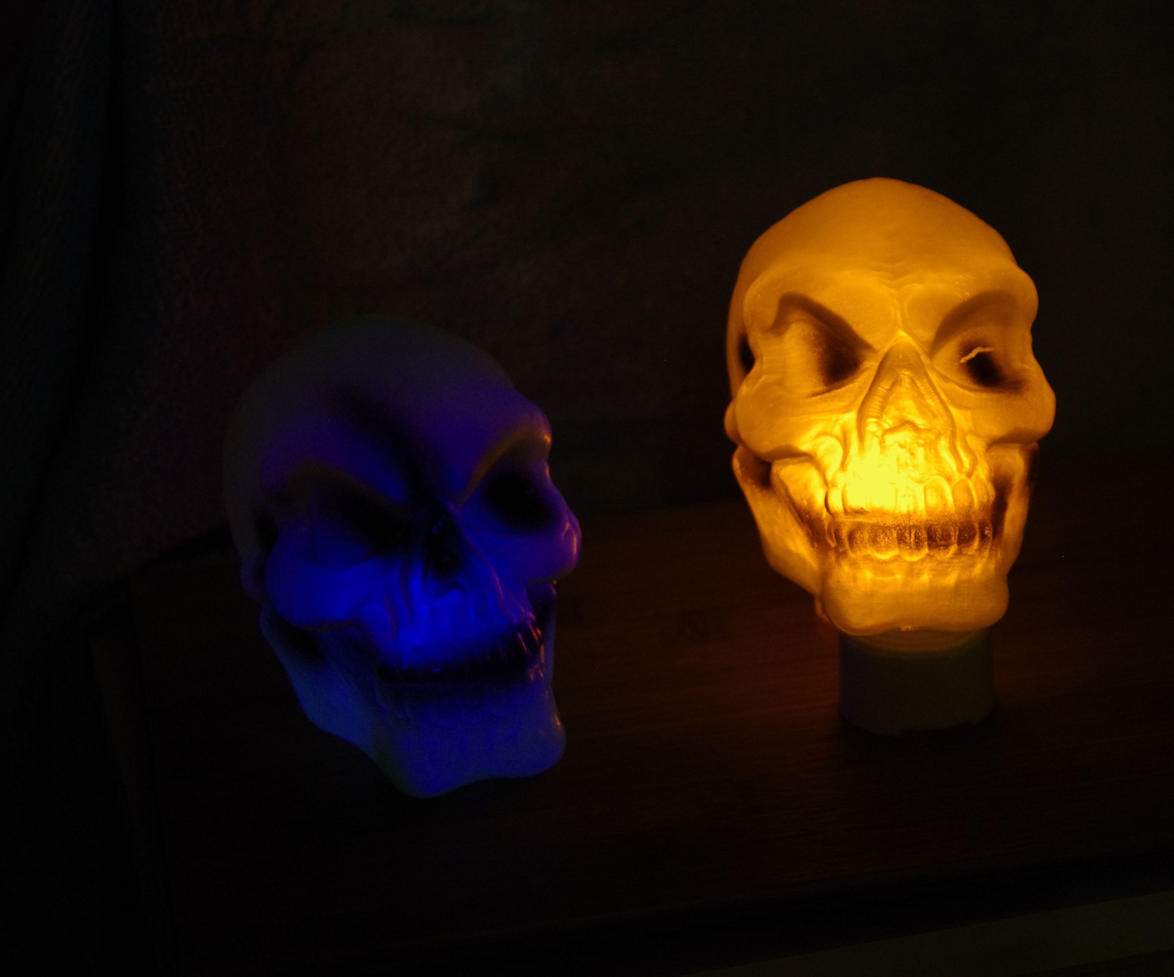 Cheap and Easy Light Up Skull Hallowe'en Hack