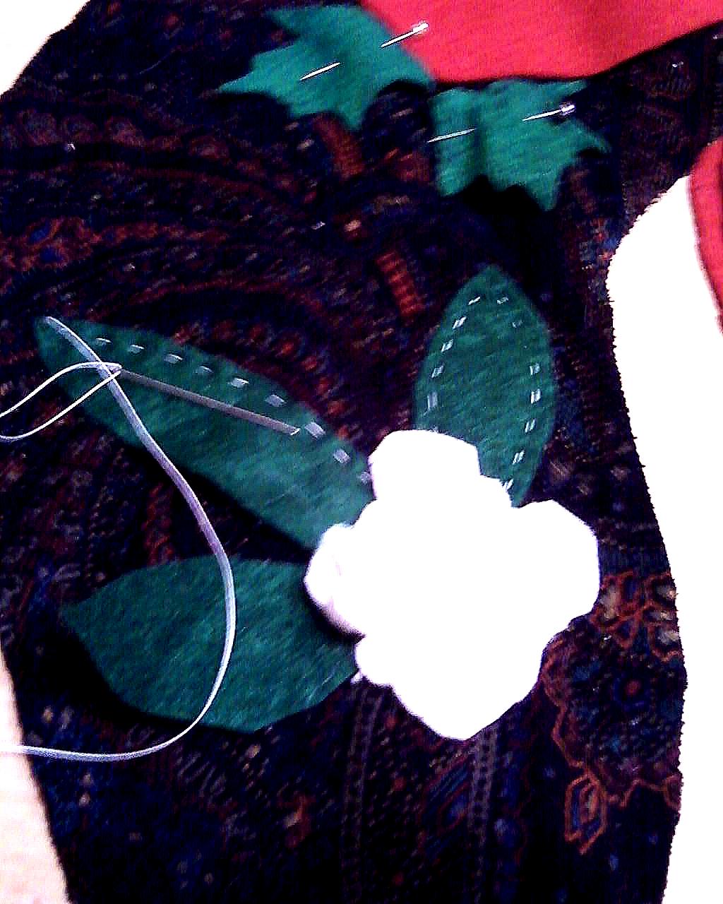 Make Your Own Creative Xmas Stockings From Felt and Scraps