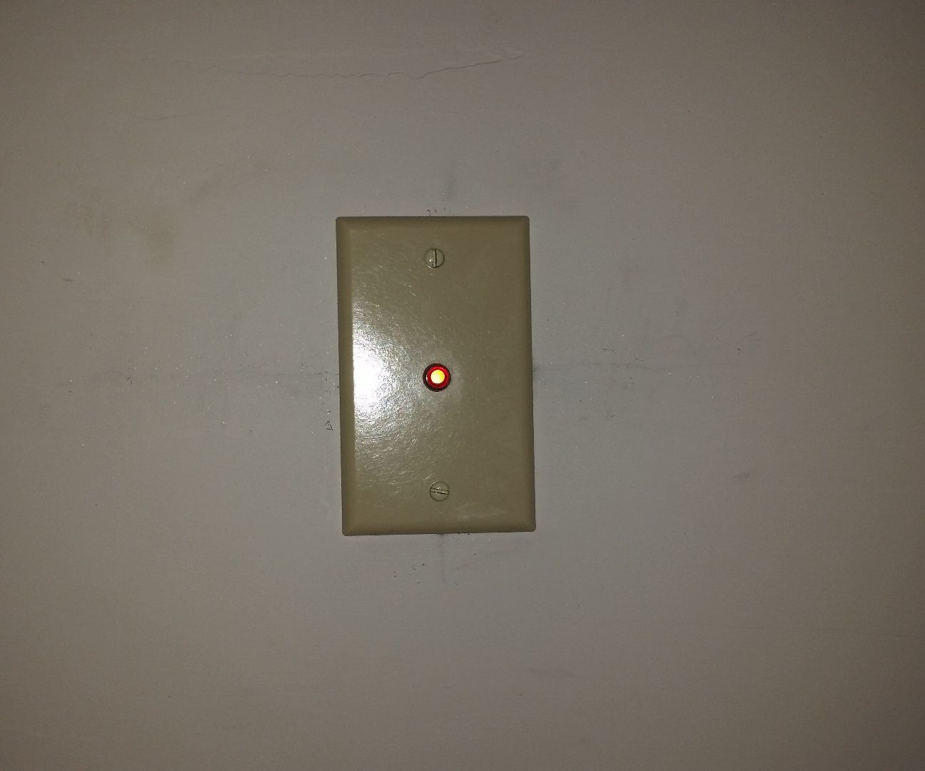 Built-in Hackduino (Arduino) Ultrasonic Parking Guide