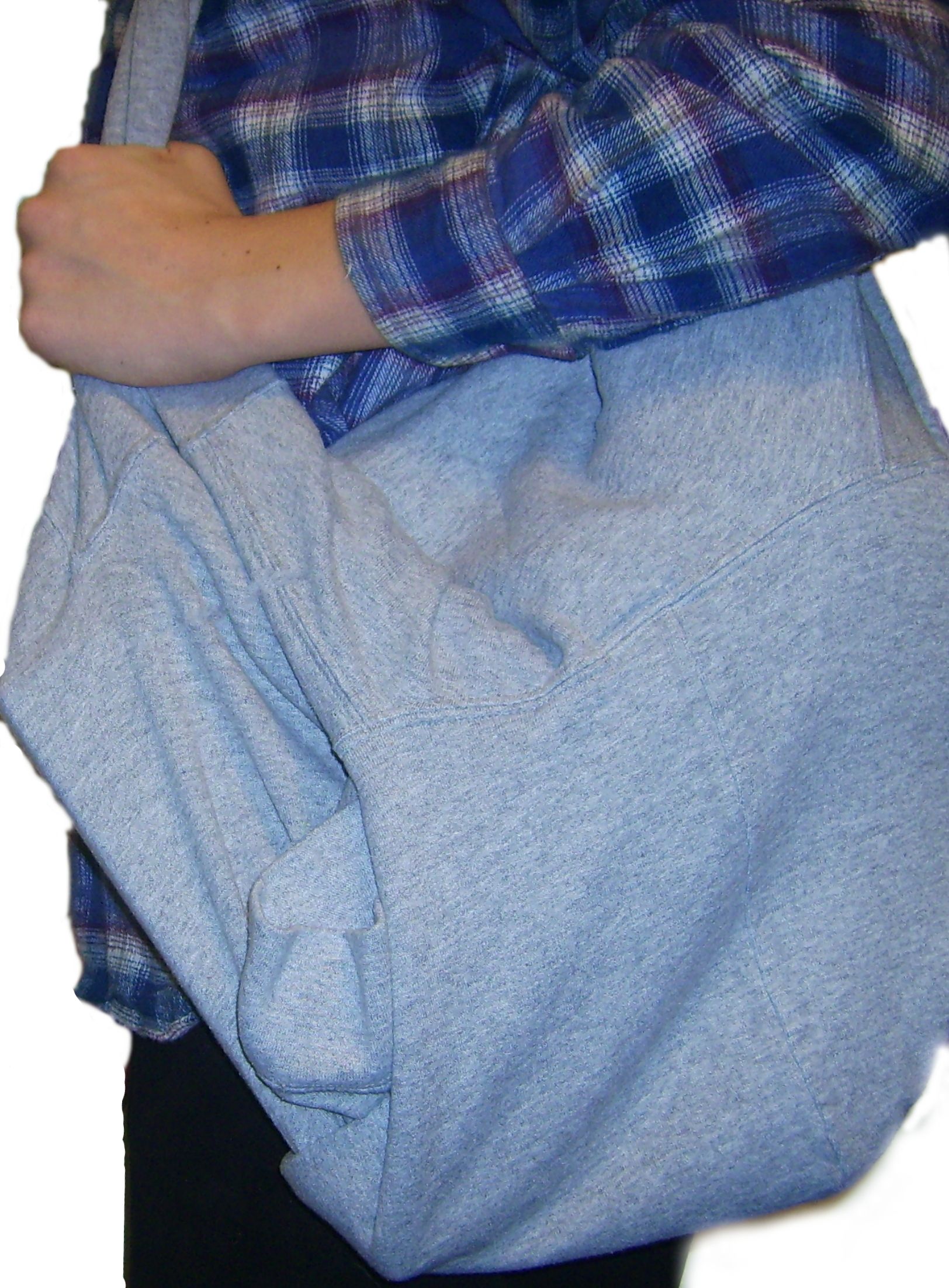 How to upcycle an unused hoddie in to a laptop bag the easy way (no sewing), with accessory slot!