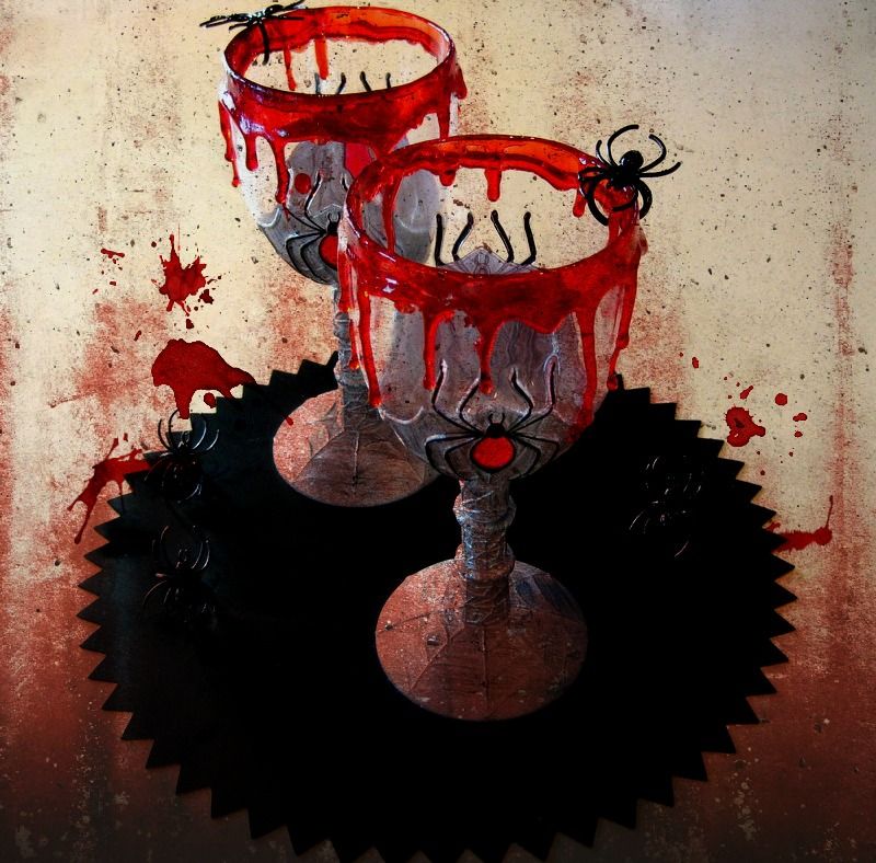 "TrueBlood" Vampire-Rimmed Cocktail Glasses