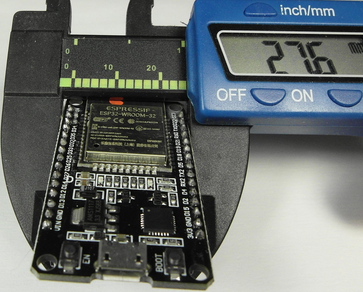 ESP32-Touch, Hall, I2C, PWM, ADC, & DAC