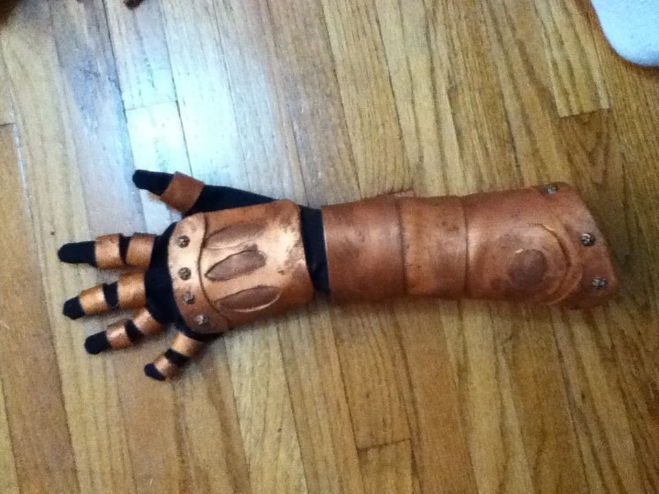 Make Cheap Steampunk Gloves/arms